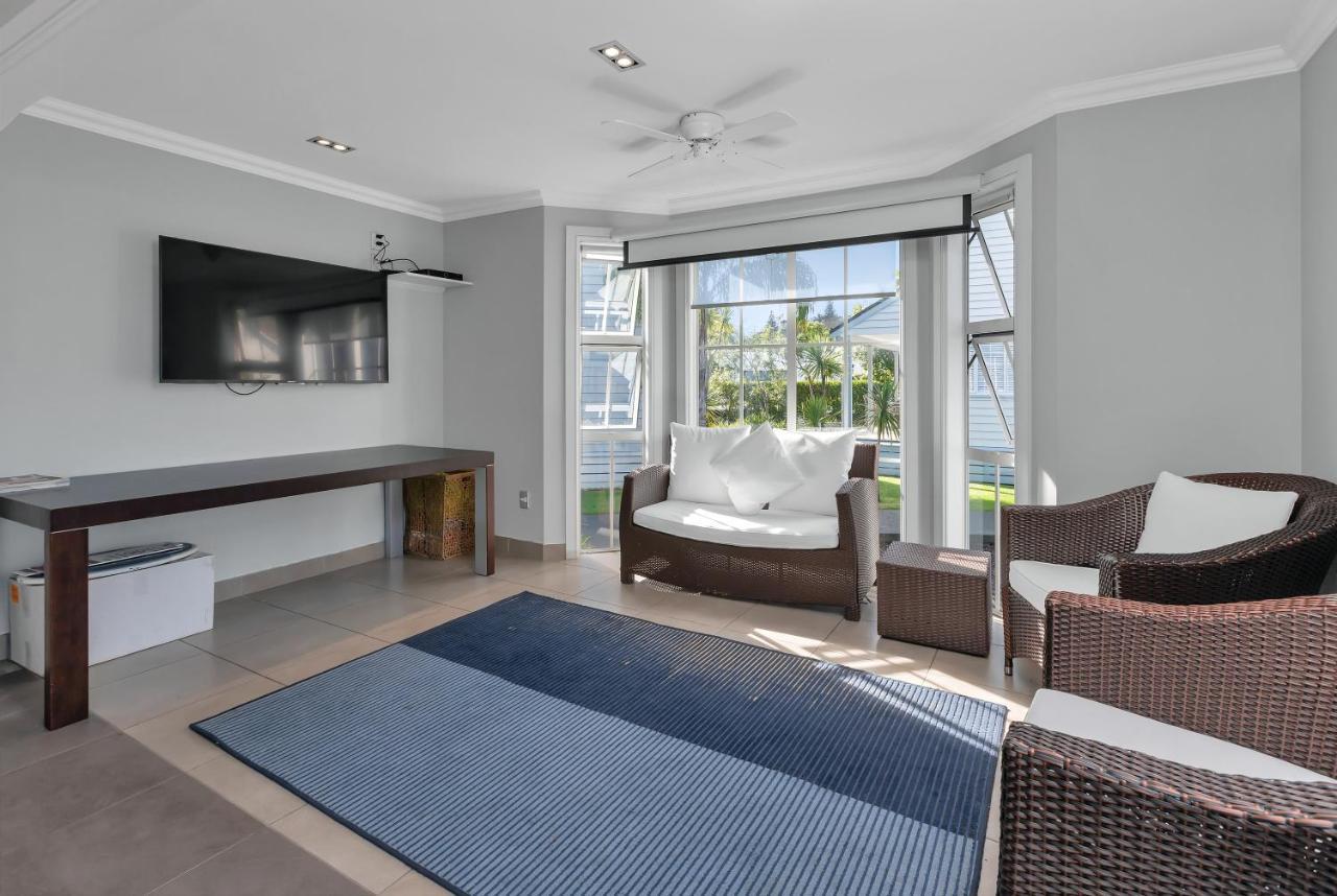 Russell Cottages - Russell Holiday Home מראה חיצוני תמונה